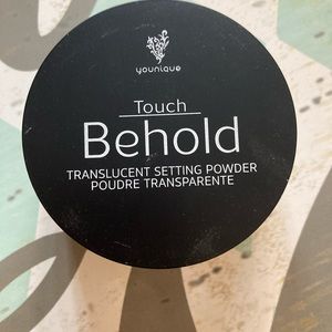 Younique setting powder brand new still sealed!
